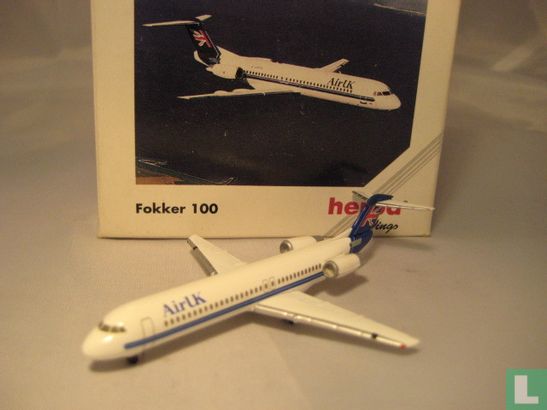 Air UK - Fokker 100 (01)