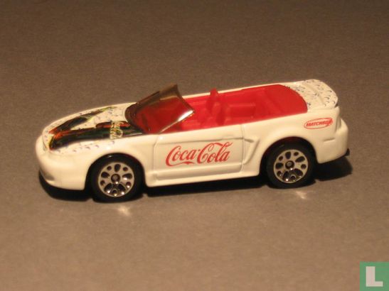 Ford Mustang Convertible 'Coca-Cola' - Afbeelding 1