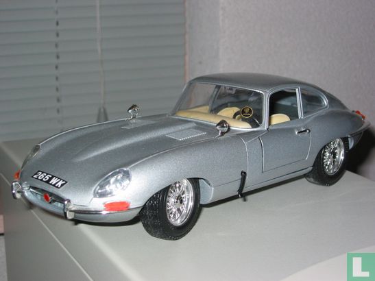 Jaguar E-type Coupe - Bild 1