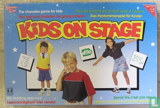 Kids on stage - Image 1