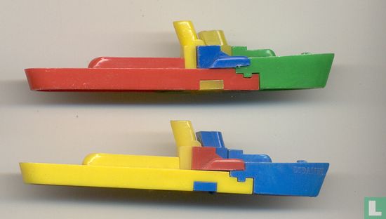 Ship [green-blue-yellow-red] - Image 2