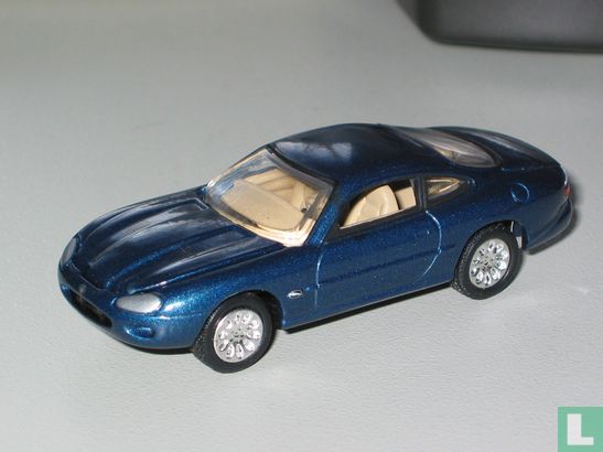 Jaguar XKR - Bild 1