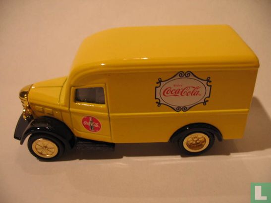 Morris Bullnose Van ’Coca-Cola'