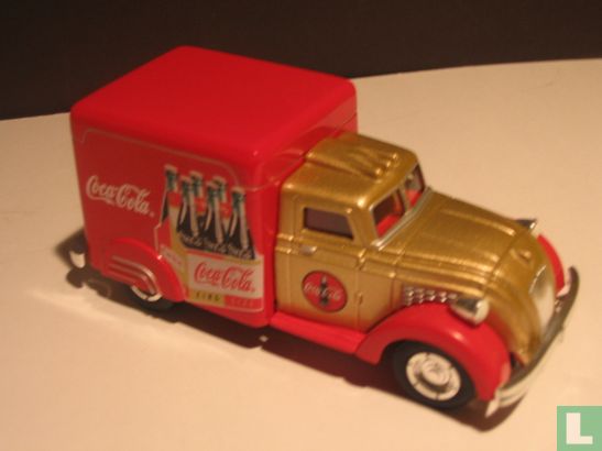 Dodge Airflow ’Coca-Cola'