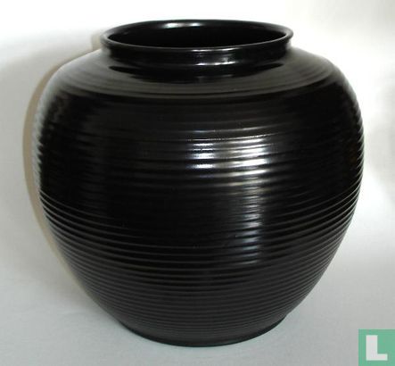 ADCO Vase 1012