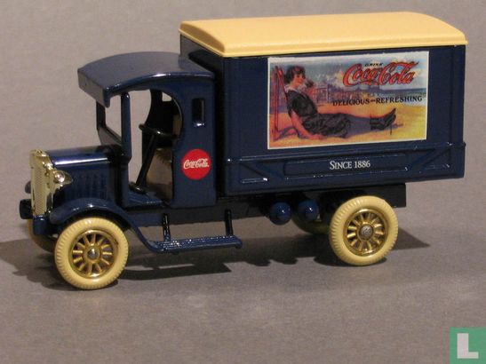 Dennis Delivery Van 'Coca-Cola'