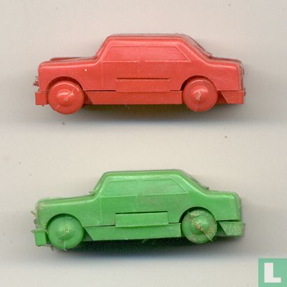 Car [red] - Image 2