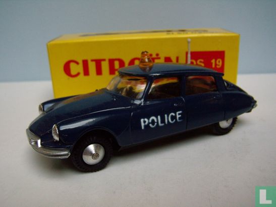 Citroën DS 19 Police
