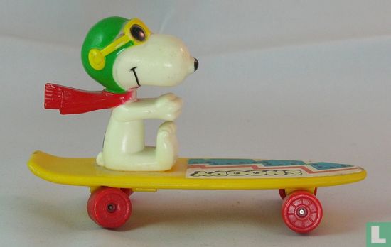 Snoopy op Skateboard - Afbeelding 1