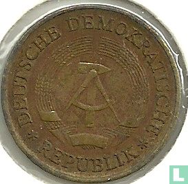DDR 20 pfennig 1983 - Afbeelding 2