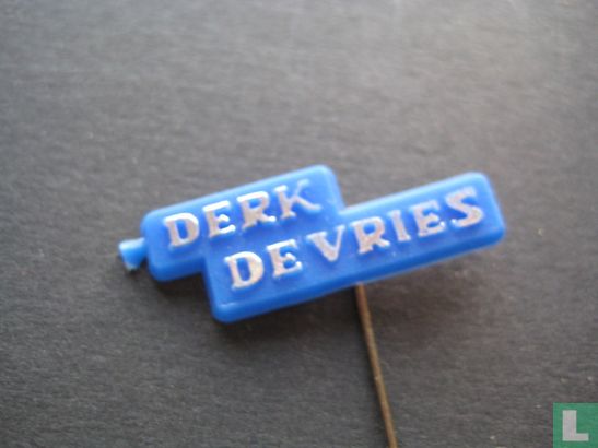 Derk de Vries [gold on blue]