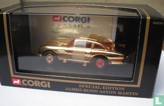 Aston Martin DB5 James Bond (Gold-plated) - Afbeelding 2