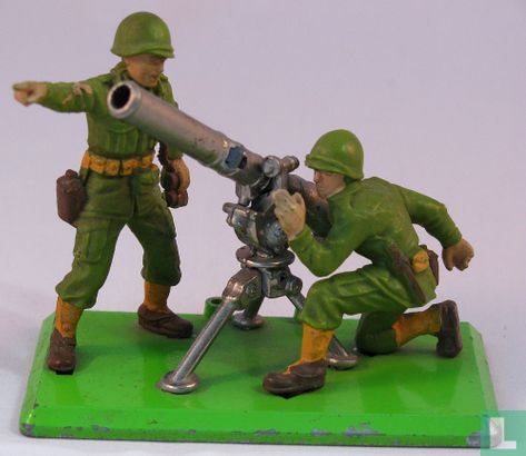 US Recoilles Rifle and team - Image 1