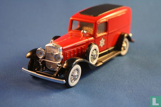 Cadillac V16 Fire Chief - Afbeelding 1