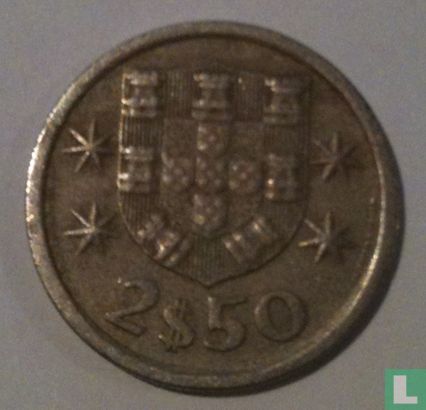 Portugal 2½ escudos 1974 - Image 2