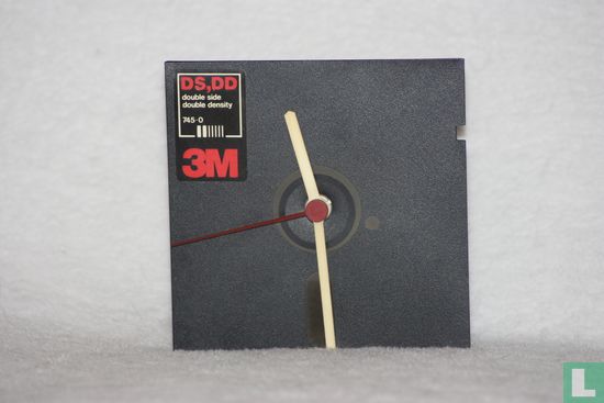 3M floppy disk klok