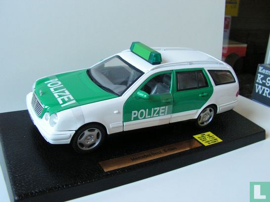 Mercedes-Benz E-class 'Polizei'