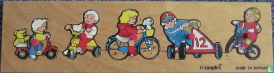 Kinderen op een fiets