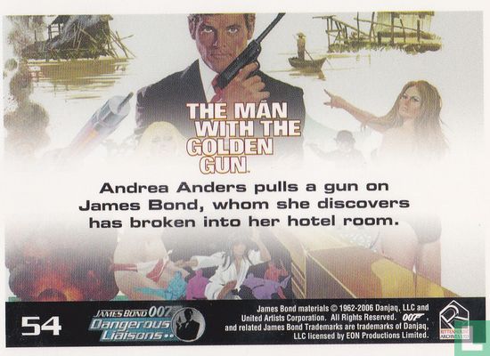 Andrea Anders pulls a gun on James Bond - Afbeelding 2