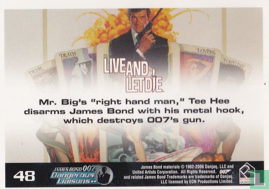 Mr Big "right hand man," Tee Hee disarms James Bond - Afbeelding 2
