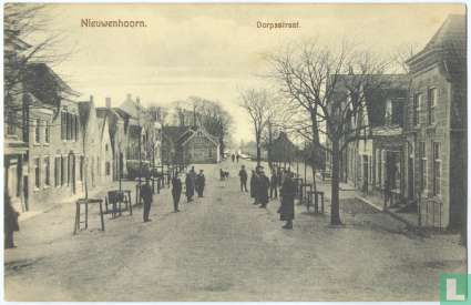 Nieuwenhoorn - Dorpsstraat