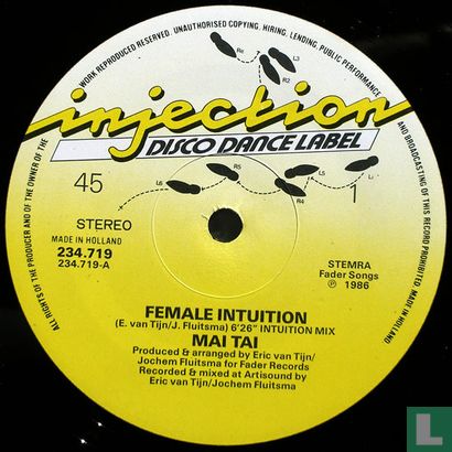 Female intuition - Afbeelding 2