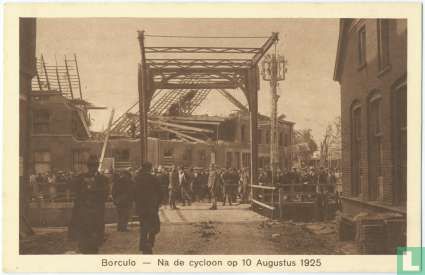 Na de cycloon op 10 Augustus 1925