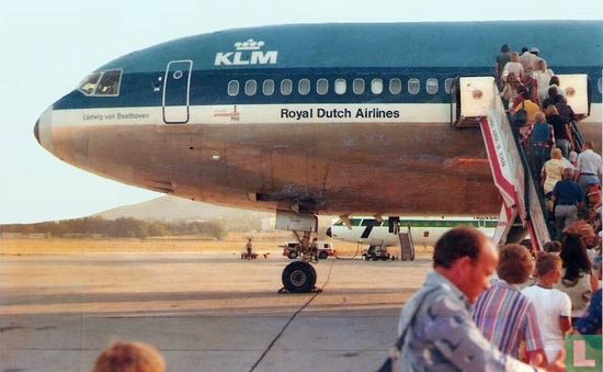 KLM - DC-10-30 PH-DTB (01)