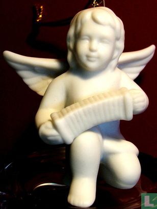 Angel à l'accordéon