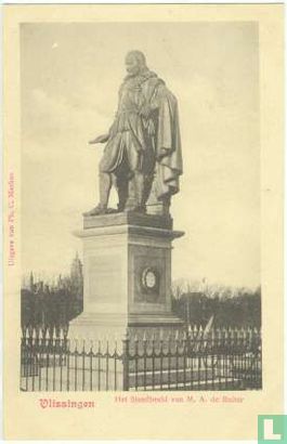 Standbeeld M.A. de Ruijter