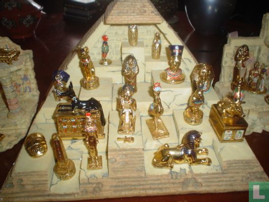 Complete collection of pyramids and pharaohs - Image 1