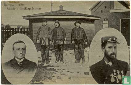 Rechts Kapitein Jansen van de Reddingsboot. Verder vier jonge helden. Ramp S.S. Berlin