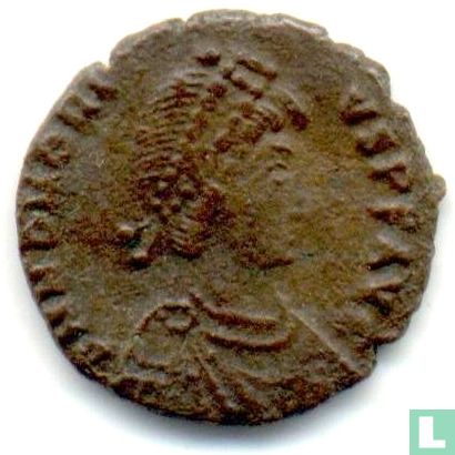 Romeinse Keizerrijk Constantinopolis AE3 van Keizer Honorius 395-401 - Afbeelding 2