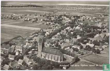Ameland - Het dorp Hollum vanuit de lucht