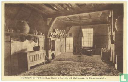 Nederlandsch Openluchtmuseum. Geldersch Boerenhuis (Los Huis) afkomstig uit Lichtenvoorde. Binnen aanzicht