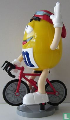 M&M's Geel op rode fiets - Image 2
