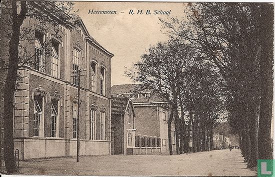 R.H.B. School - Bild 1