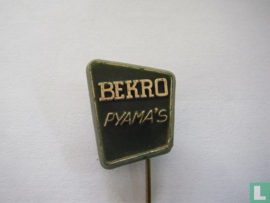 Bekro Pyama's [gold on green]