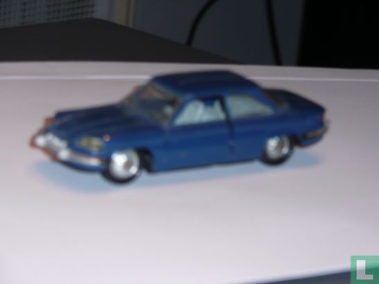 Panhard 24 BT - Image 1