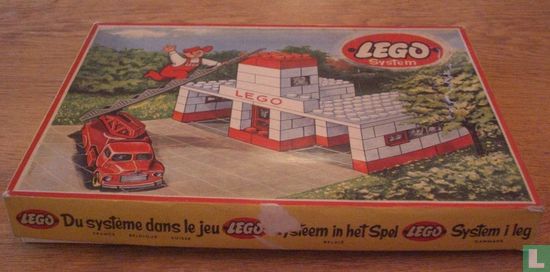 Lego 308-3 Fire Station - Image 3