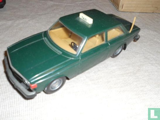 Volvo 142 Taxi - Image 1