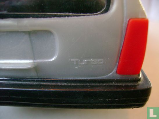 Volvo 245 Turbo - Image 3