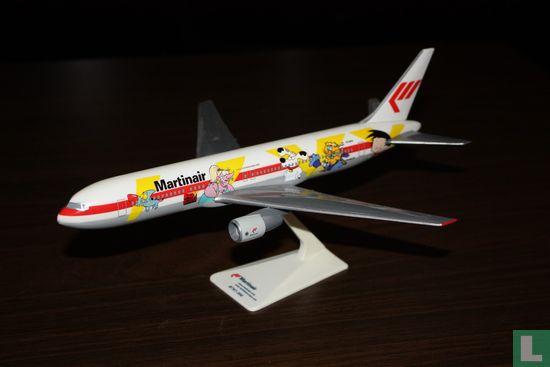 Boeing 767-200 'Martinair Fox kids'