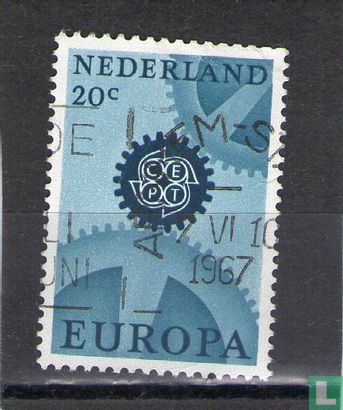 Arnhem station 1967