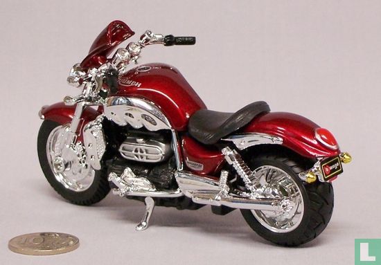 Triumph Rocket III - Bild 2