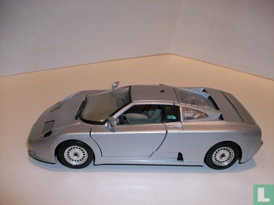 Bugatti EB 110 - Image 1