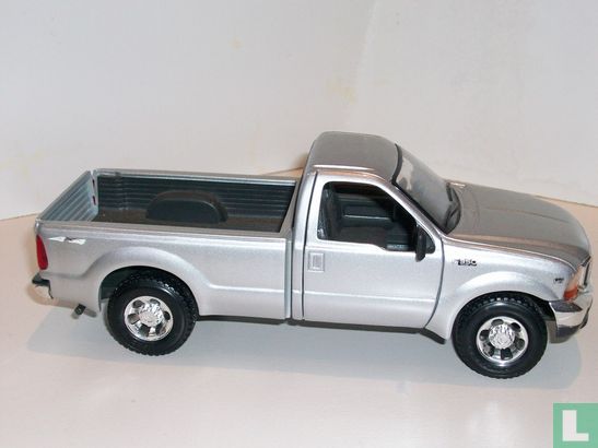 Ford F350 Super Duty Pickup - Afbeelding 2