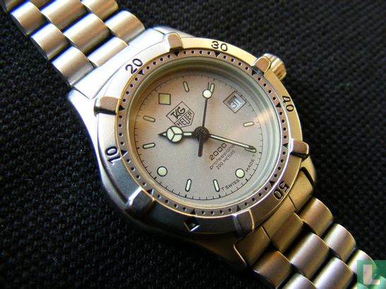 Tag Heuer 2000 Professional - Afbeelding 1