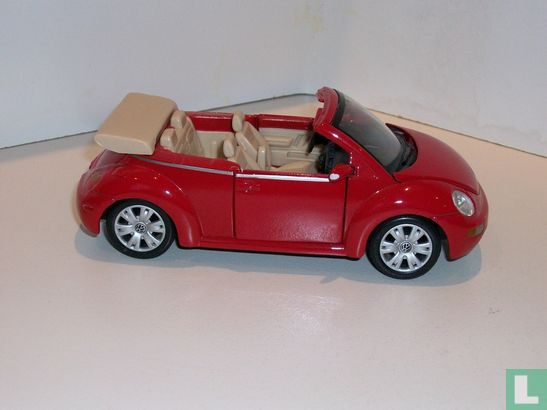 VW New Beetle Cabrio - Image 2