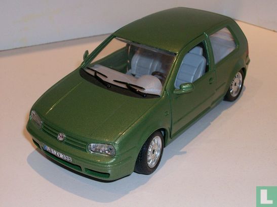 Volkswagen Golf - Bild 1